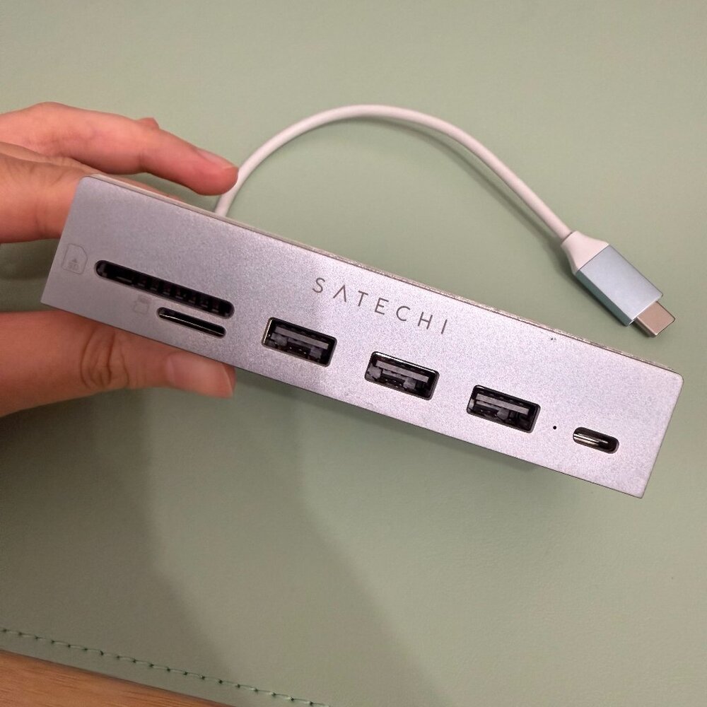 Satechi USB-C Clamp Hub for 24-inch iMac - Blue